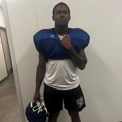 kcurtis2026's profile picture. C/O 2026| Sylvan Hills High School|6’0 203Ibs| LB/OLB/DL| 🏈3|Contact info: curtiskaedon@gmail.com|5014532653