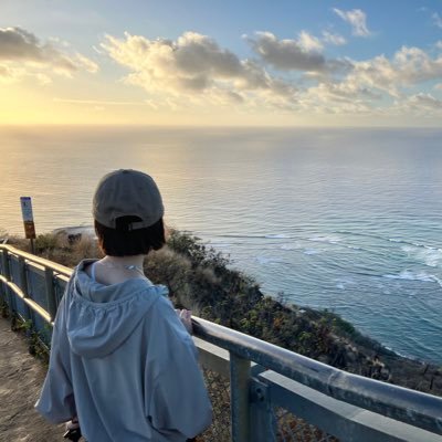 jsjtegnamtyr's profile picture. 未経験からweb系エンジニア転職に向けて勉強中📚 2025.5.22〜 Happiness Chain