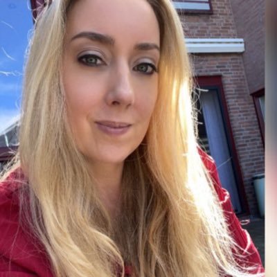 Take my tweets with a grain of salt, a slice of lemon and a shot of tequila… |🚨 dark humor ahead | travel | interested in the supernatural👻 |❤️history| NO DMs