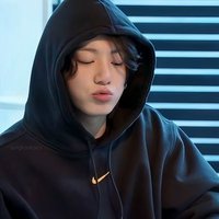 *.°~(╥﹏╥) ☆ (@gigigonzaleeez) 's Twitter Profile