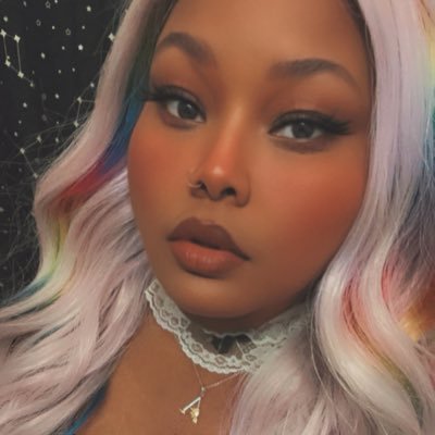 AziLaSavage's profile picture. 🇨🇻🇪🇸 Free Spirited Badass||Gamer Extraordinaire ||Artist||Mommianna 🖤 #BUNNIIGANG #BWOC #THATCommunity #HotBoxFam