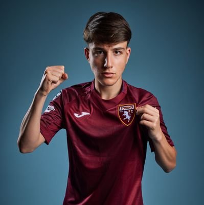 🎮FC25 Pro Player - @exeed_official
📩commerciale@staff.exeed.gg
managed by fedele management
🏆EserieA 2024/2025 Winner