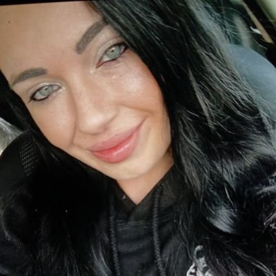 Karma_Gray96's profile picture. hot mess over here