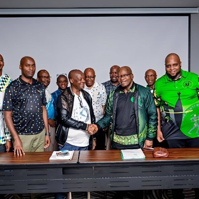 Gwaza Servant✌ ATMKP, TACC 😊..Kaizer Chiefs/Newcastle United /Barcelona ⚽...
