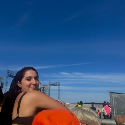 ladyvagui's profile picture. Gaga y Lali mis Popstars favoritas. El teatro y los musicales 🖤