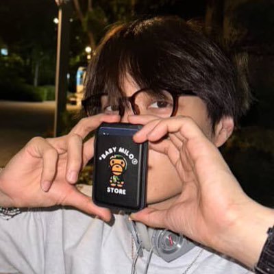 toorujiaer's profile picture. save me snoopy…save me… #latinasforlewis