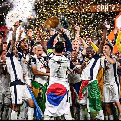 MrRoyal_Blue's profile picture. A unique guy on this round dirt we call earth 🌎
Follow me and I'll follow back🤜🤛✌️