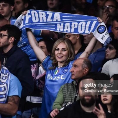 Si vince insieme, si perde insieme.
Noi non supereremo mai questa fase!
#ForzaNapoliSempre 💙
