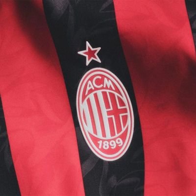 Medical Laboratory Scientist. AC Milan fan. Building @CasaMilan_1