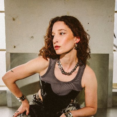 musician / founder @itsfemmeculture // mgmt: kieran@progressive.systems https://t.co/IyRzsLxdJP