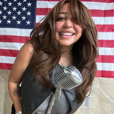 saramichaelh's profile picture. I love food and sleep. If I give you a bit of food or text you all night, that means something.