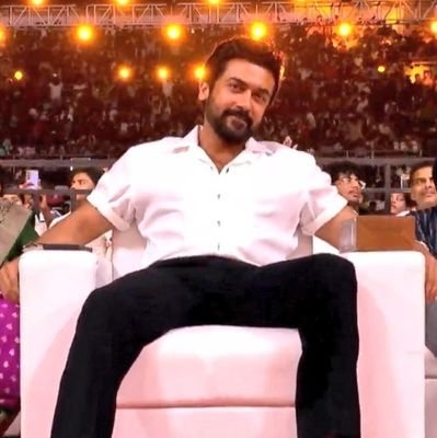 Made of love, laughter, and Suriya’s screen presence.💥💯 @suriya_offl
INSTAGRAM : @pavi_frozensmile