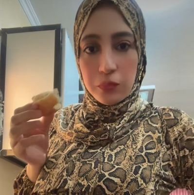 mryhna322's profile picture. 