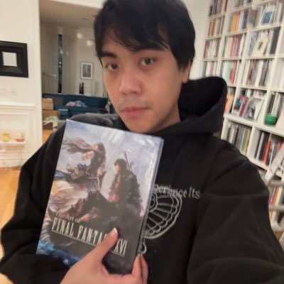 i love jrpgs + fighting games. you can call me tux or tuxy. cute main