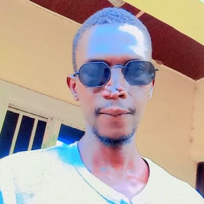 I am Au-daki by name black in complexion very simple to interacted with pple but some time complex. I am respectful