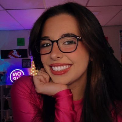 25 • ASP ➡️ Helpdesk ➡️ Sys Admin • 2xAwarded @Twitch Partner • Partners: @Firefox • @bequietofficial • @Razer • @lenovo 📧Firewallfox@firewallfox.com
