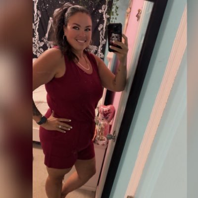 CourtneyLavier's profile picture. wife.mother.daughter.blessed