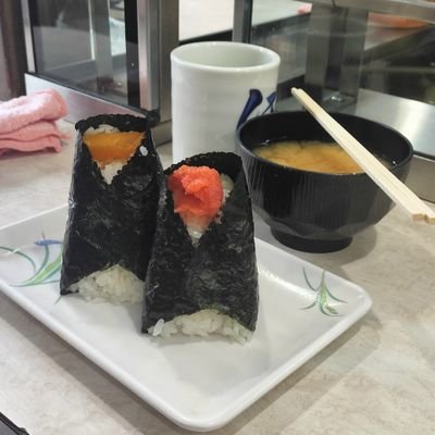看護小規模多機能で管理栄養士をしています。日々感じて思う事をつぶやきます。
美味しいものを食べること
美味しいお酒を飲むのことが生きがいです。