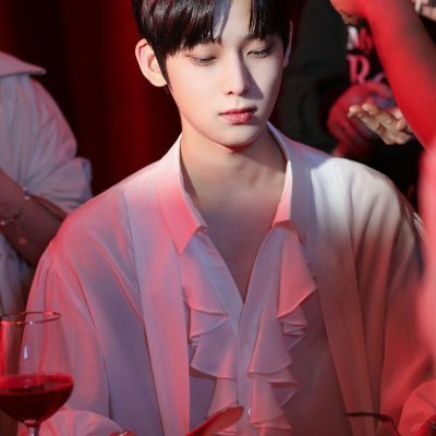 _aeiaie's profile picture. 🎀 ENGENE
💍 Mangekyo Sharingan