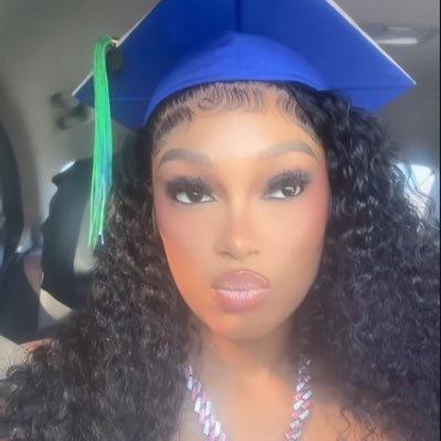 myacapone1's profile picture. new new😓