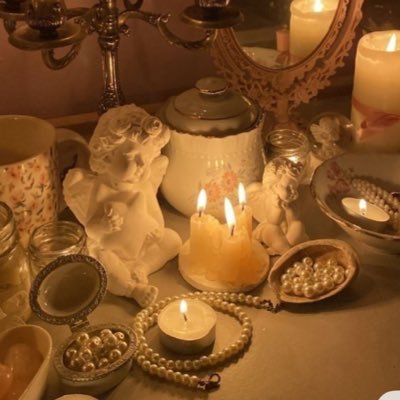 DiosaLunaXX's profile picture. 🌙 Soft Mystic Goddess | Feet, thighs & mind control. Tribute. Adore. Stay in your place. 💸 $DiosaLunaXX |