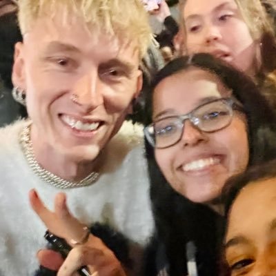 probably at a concert - fan account - she/her - Brazilian living in the US