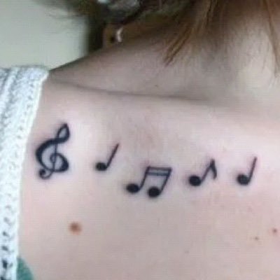 qz9v_'s profile picture. 