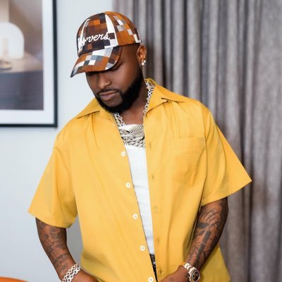 @davido & @drake @Realmandrid Ronaldo. 30BG https://t.co/l6VhDeb1ha