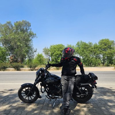 seedhapahaadse's profile picture. Music, AI, Philosophy, Coding, Business and a lot of other things.