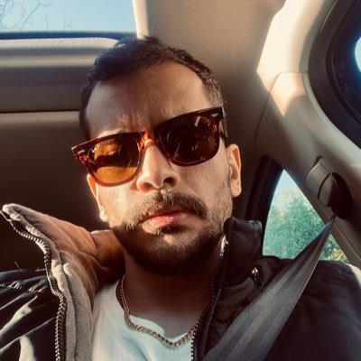 Masoudete's profile picture. Jaded nonchalant nerd boujee.
