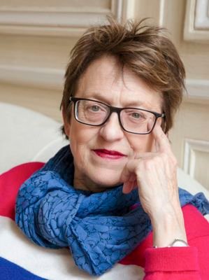 Ecrivain. La littérature, l'état du monde, les autres, les arbres.
Les textes personnels de mes tweets ne sont pas libres de droit.
Citer, oui, voler, non.