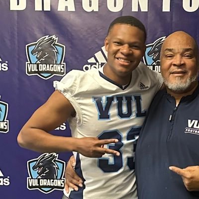 #VUL 220 6,3 Edge/OLB/DE/ATH GPA 3.5 email kai13giannis@gmail.com phone number 9083407751 Glory to god🙏