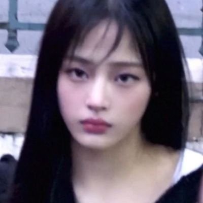 bynjz_'s profile picture. Esperando minhas meninas, essa é a bio. ☕