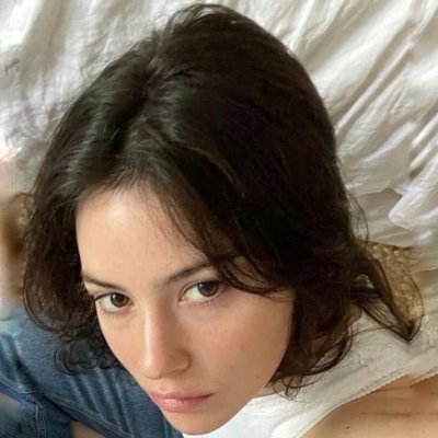 speakloremore's profile picture. favs : Cats•Taylor•Lorde•BlackPink•Gracie•Halsey•Rosé(Special Mention)
was @/varunlovestay but account got d worded.