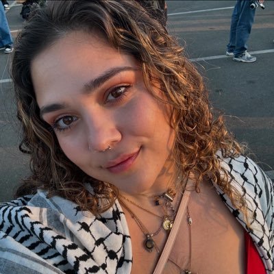 (they/she/he) og acct was suspended bc i was mean to t*rfs. still ur communist-sympathizing muslim grrlfriend ¯\_(ツ)_/¯ #BLM #ProtectMuslimLives #FreePalestine