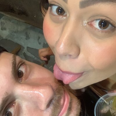 homoyuki's profile picture. totalmente desequilibrada.