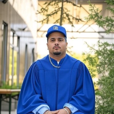 Meowscles63's profile picture. KU 00’| Sports Enthusiast | Luka Doncic Lover| MAGA