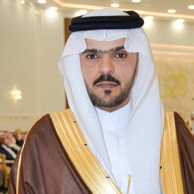 أنا ولد شيخ(ن) قليل العذاريب ٠٠ كم ديرت(ن) من طيب أبوي عرفتني