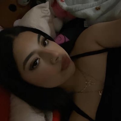 ylserim's profile picture. luckiest girl in the world