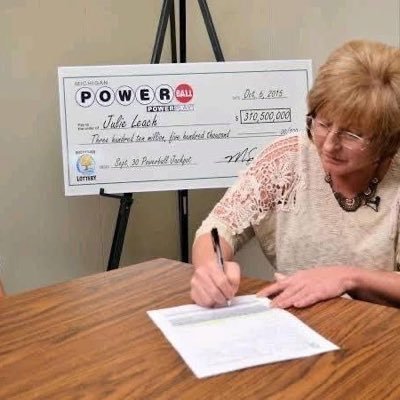I’m Julie leach the winner of $310,500 ,000 in a while I’m giving out $100 ,000 for my 1k followers