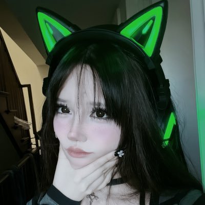 cosplayer and streamer *:・゚✧ my ONLY twitter, see all my links below 🖤