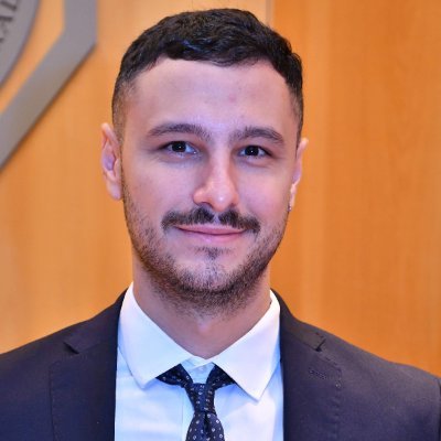 Abogado graduado en @DerechoUBA ⚖️. Periodista.