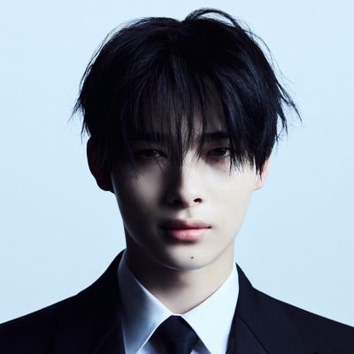 ONE!TWO!CONNECT! 안녕하세요 엔히펜의 막내 니키붓입니다. 첫 번째 정규 앨범 #DESIRE_UNLEASH 이 발매되었습니다! 계정: @ENHYPEN @ENHYPEN_members