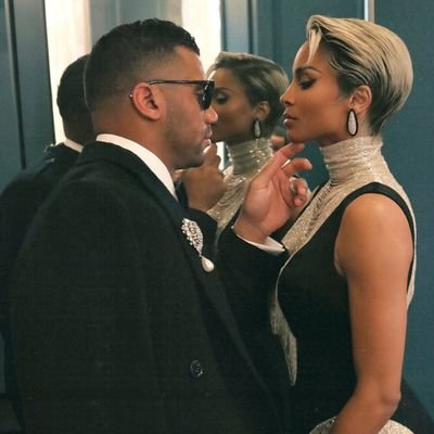 Wilson Family Fanpage! ✨
Dance with Me & CiCi Deluxe Out Now! 💿
https://t.co/cys91t8fNL