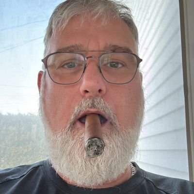 tuchii126's profile picture. Let love lead ❤️ 🫂