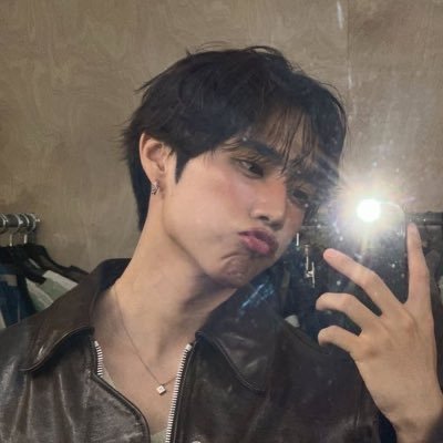 paraddigm's profile picture. 