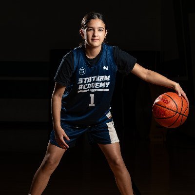 5' 7 PG/SG 7TH GRADE CLASS OF 2030 4.0 GPA STUDENT NCAA ID#2404274919
INSTAGRAM HANDLE: BASKETBALL.MONIKA