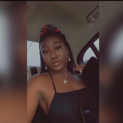 foxy_bluee's profile picture. 