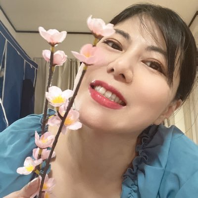 aoyasakura77's profile picture. 🌸桜のは🌸著作権！特許権！桜の芸能人🌸青谷桜愛🌸島根県出身日本一CM俳優モデル声優タレント桜の社長日本一美しい桜グッズ日本人向け全国へ日本人、青谷桜愛推し！ 株式会社LIFEitSAKURA所属一流芸能人本名波多野直子吉本興業も認める桜の芸能人は青谷桜愛だけ