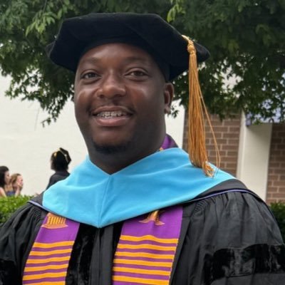 Proud Principal @WellcomeMiddle | @OfficialOPPF 🐶 ⚡️ | Alum: @NCState @NELANCSU